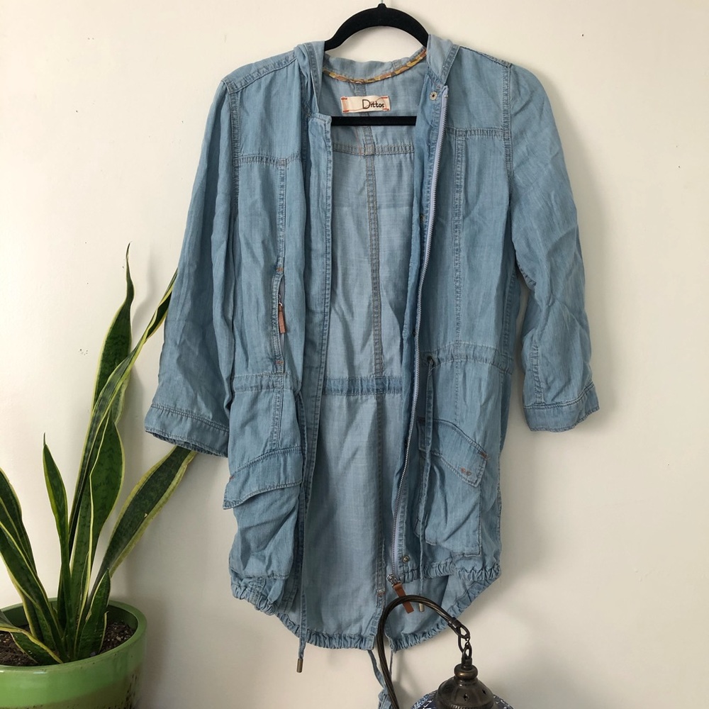 Lightweight chambray jacket